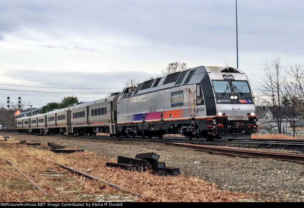 NJT 4540 on train 1107